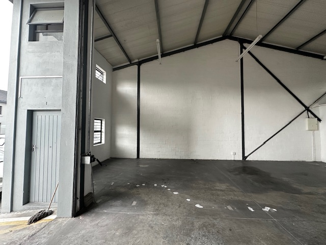 To Let commercial Property for Rent in Maitland Western Cape